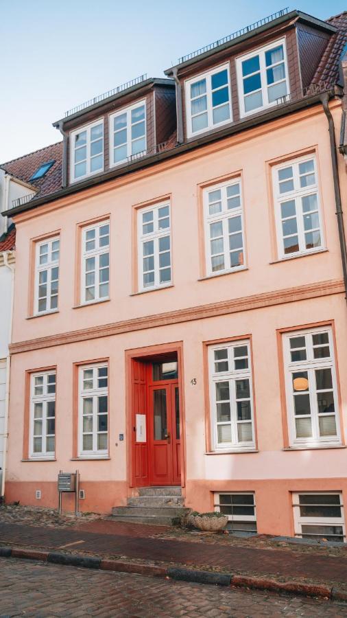 Lieblingsapartment No.10 Mit 2 Schlafzimmern Und Eigener Terrasse 로스토크 외부 사진